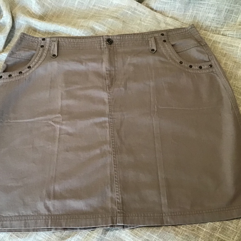 20W Khaki Skirt. EUC.